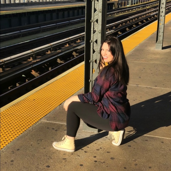 BOYFRIEND FLANNEL - Picture 2 of 8